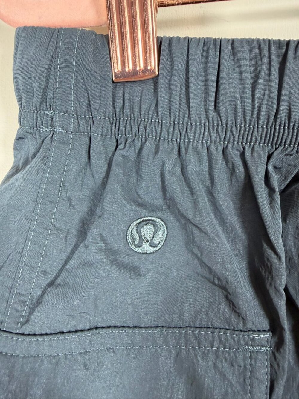 Lululemon Nylon Cargo Mini Skirt - NWOT Size M - Picture 5 of 6